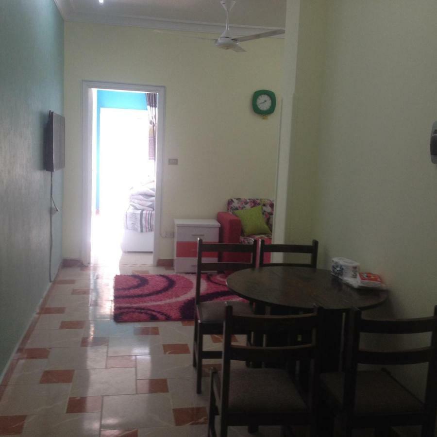 Sweet Flat 2- Last Check In 12 Am * Hurghada